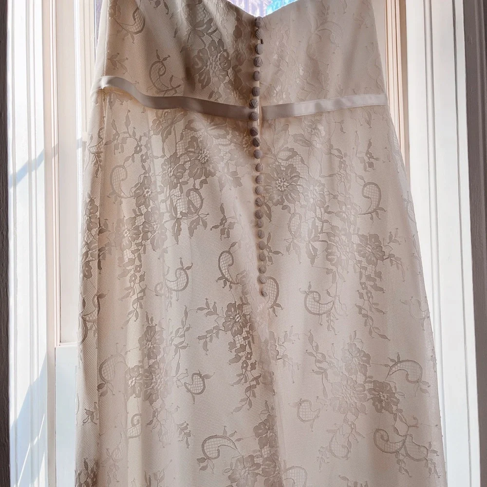 Ivory Lace Strapless Wedding Dress - NWT - Picture 6 of 16